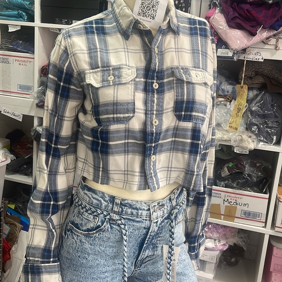 American Eagle UPCYCLED Plaid Button down Crop Top - Picture 12 of 12